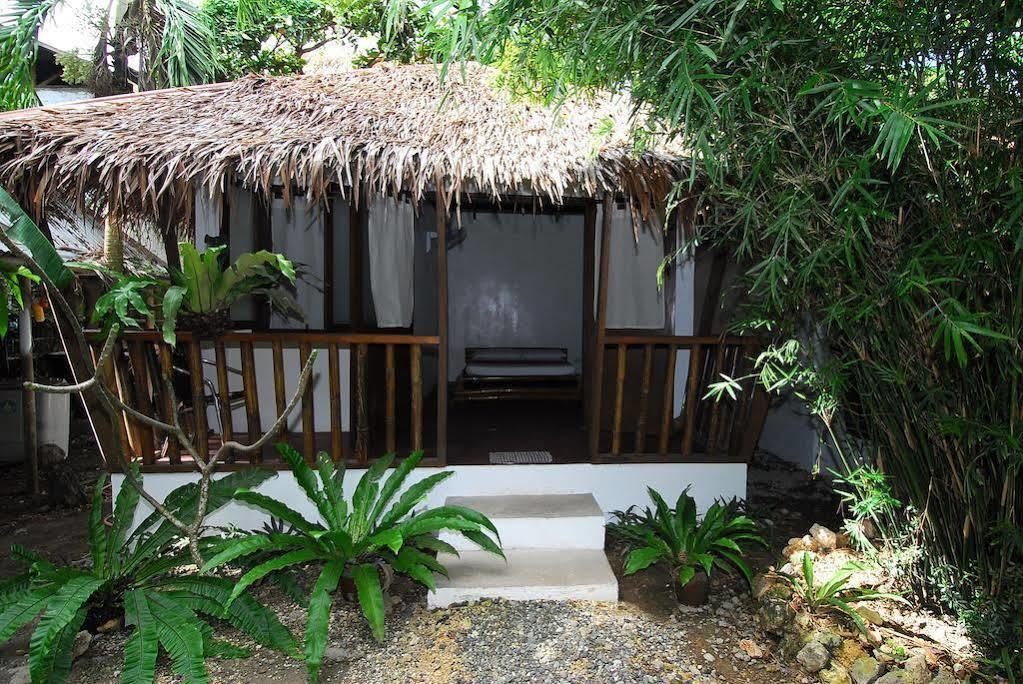 Blue Bayou Bungalows Balabag  Dış mekan fotoğraf